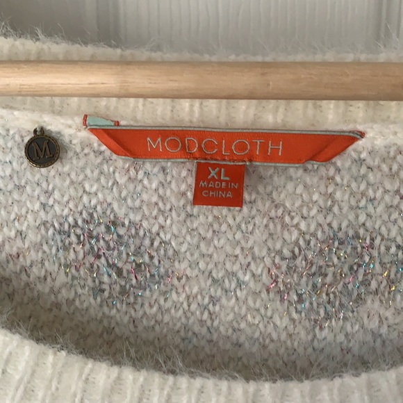 ModCloth- Soft and super comfortable sweater - Picture 2 of 2